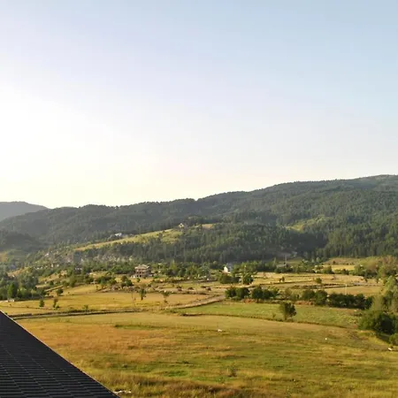 Boutique Fidani מלון Voskopojë